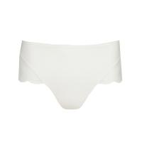 Seductive and comfy ultra-high-waisted briefs, cut high at the legs in front. Comfortably covers your bottom.